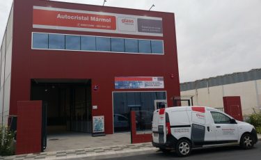 Tintado de lunas en Malaga, taller autorizado Prosol Auto, siete años de  garantia